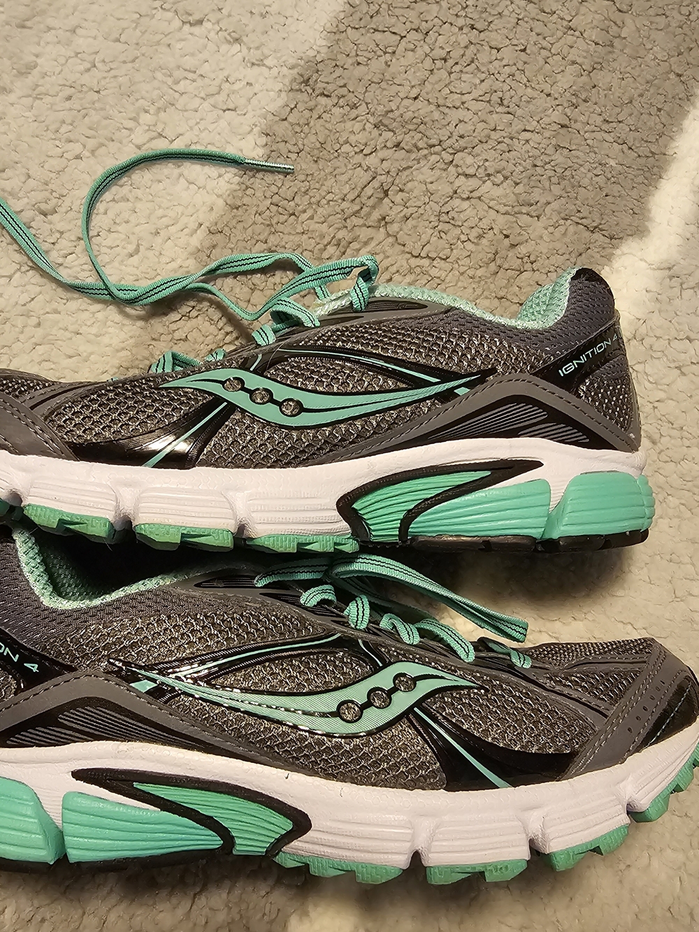Saucony Women's Gray and Teal Athletic Running Shoes